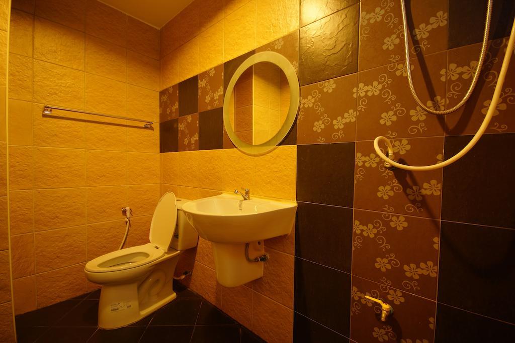 The Corner Hotel (Adults Only) Chiang Rai Værelse billede