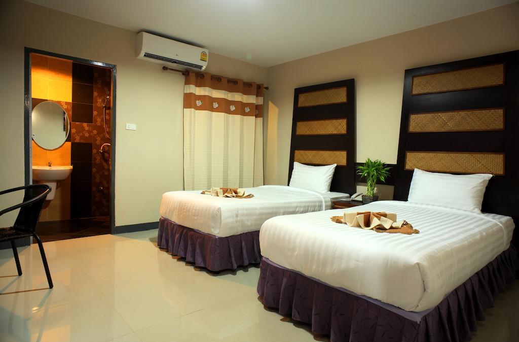 The Corner Hotel (Adults Only) Chiang Rai Eksteriør billede