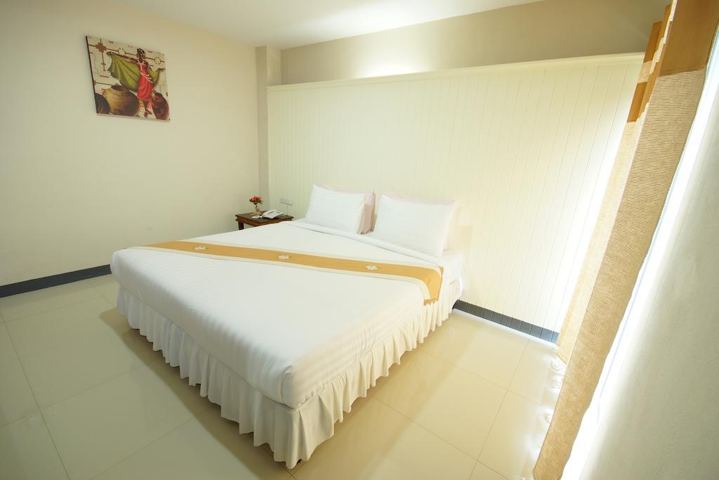 The Corner Hotel (Adults Only) Chiang Rai Eksteriør billede