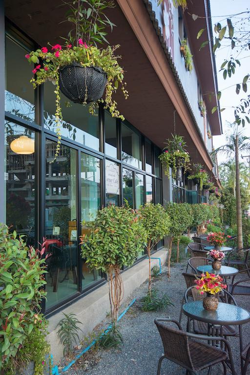 The Corner Hotel (Adults Only) Chiang Rai Eksteriør billede
